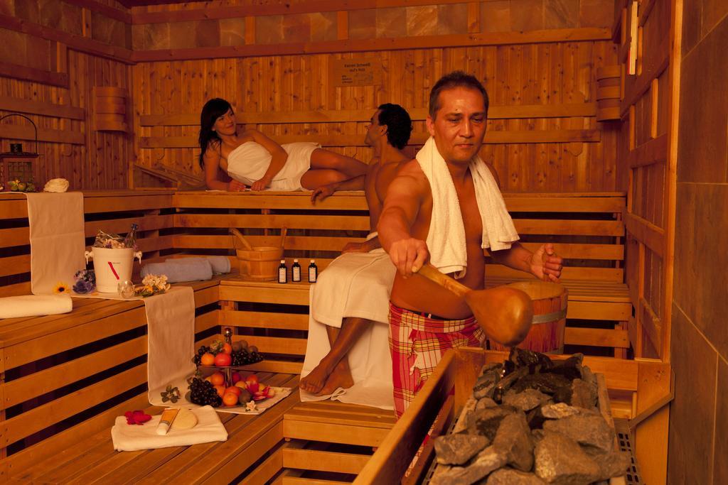 Wellnesshotel Harzer Land - Haus Gotha 塔勒 外观 照片