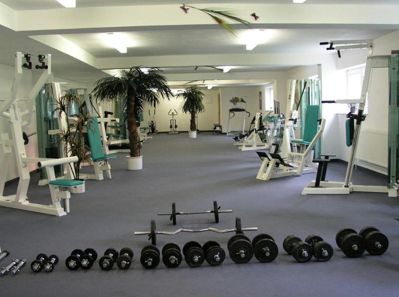 Wellnesshotel Harzer Land - Haus Gotha 塔勒 外观 照片